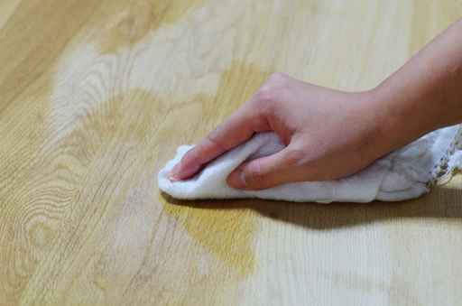 maintaint solid wooden flooring using hardwood wax